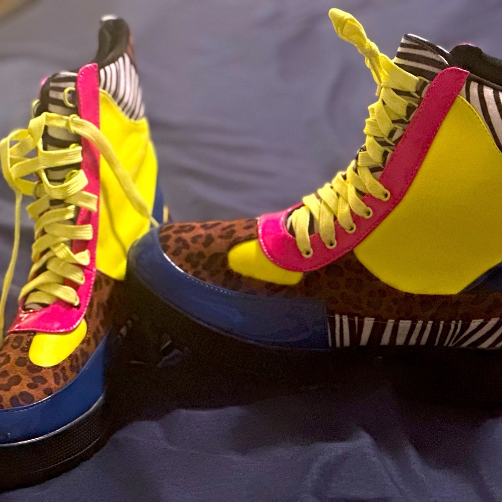 Multicolor Lace Up combat boots